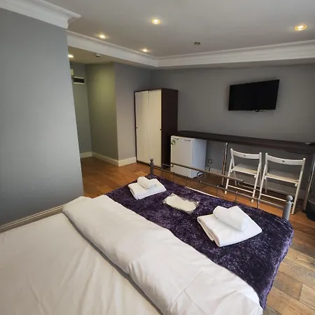 מלון Hotel Suite By Frame