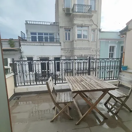 Otel Hotel Suite By Frame 3*