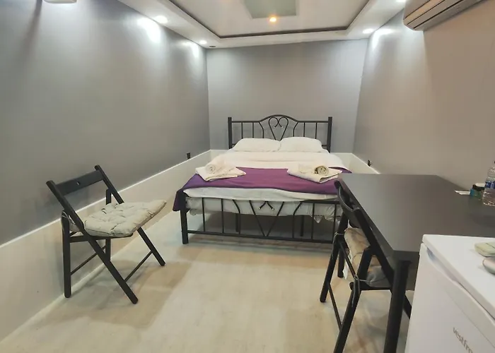 Hotel Suite By Frame