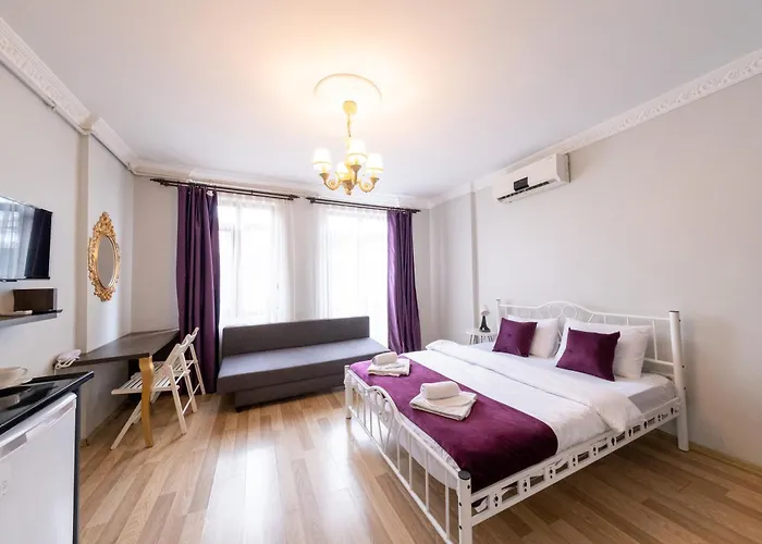 Hotel Suite By Frame