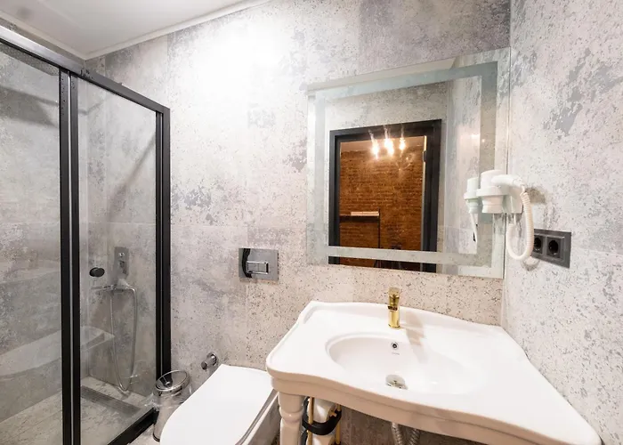 Hotel Suite By Frame