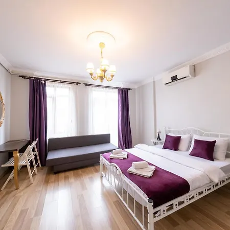 Hotel Suite By Frame